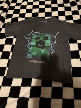 Size small 6/7 Minecraft shirt